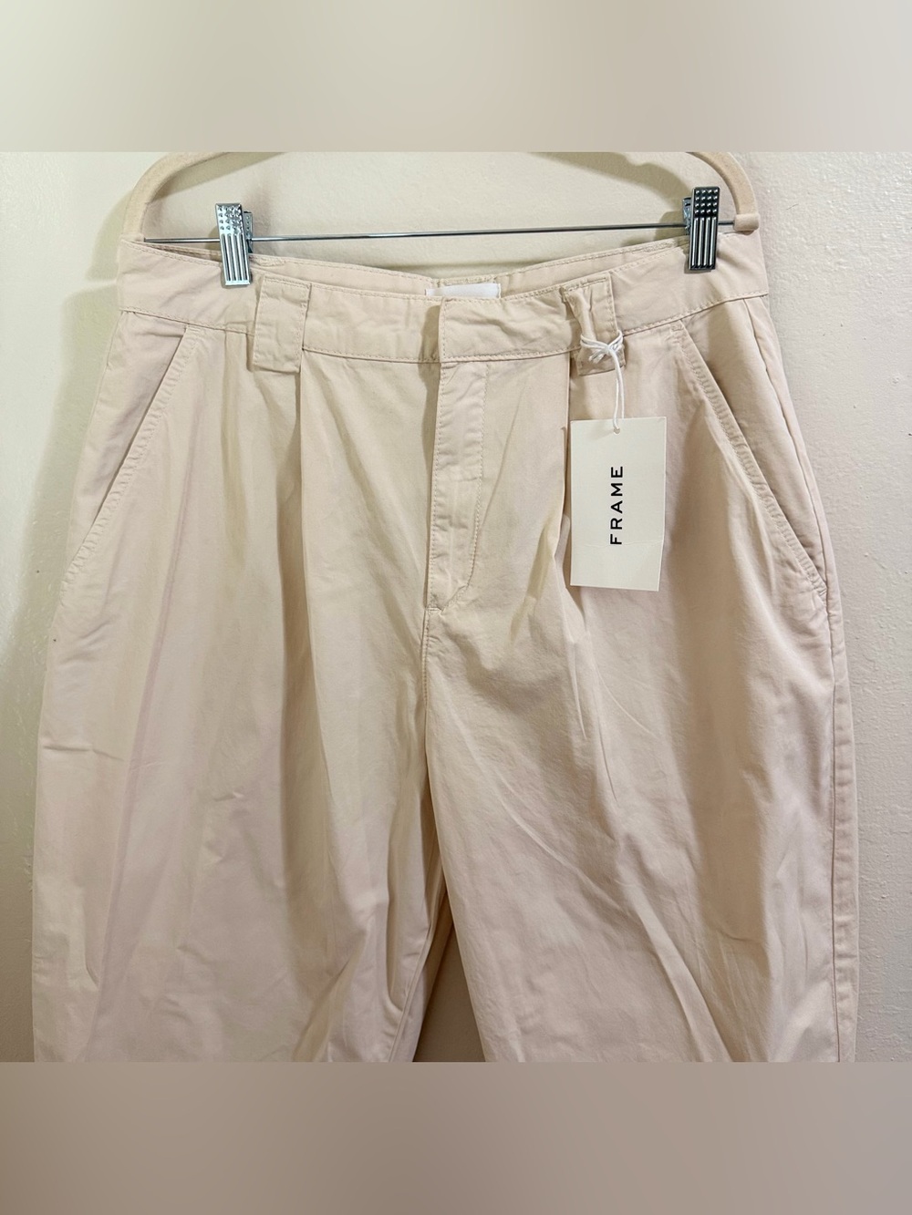 FRAME Fluid Twill Pleated Pants Size 30 NWT Off White Cream Barrel Cotton $280 - Picture 5 of 13